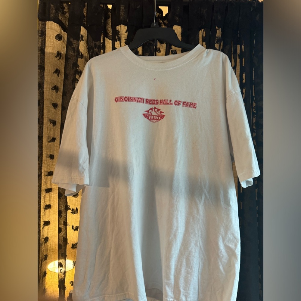 1990 Cincinnati Reds Hall of Fame white and red tshirt